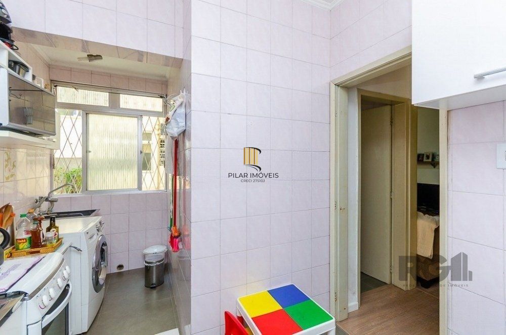 Apartamento térreo para Venda - com 59.2m² 2 dormitórios no bairro Azenha