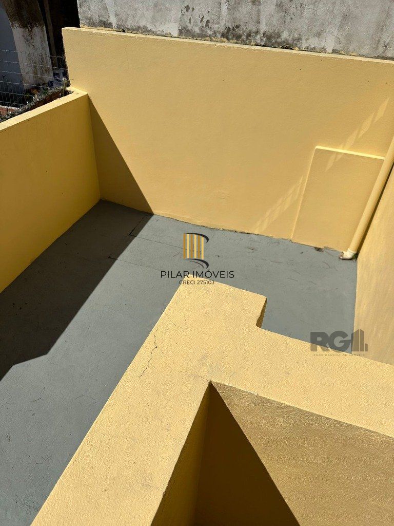 Casa de 3 dormitórios com 144m², no bairro Lomba do Pinheiro