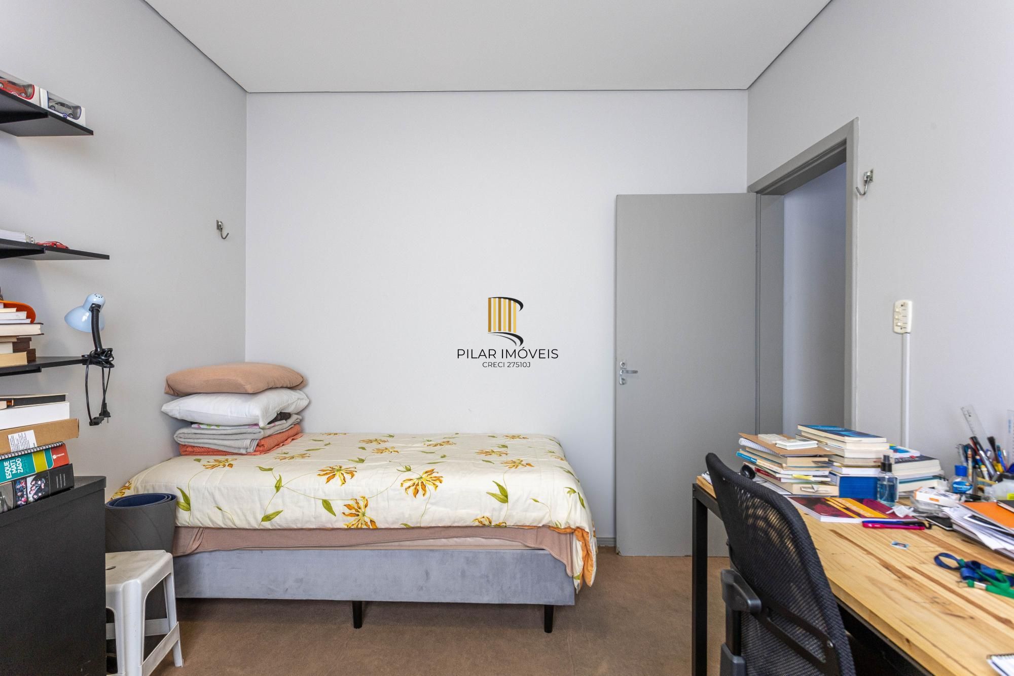 Casa 75m² com 3 dormitórios, 2 vagas no bairro Sarandi