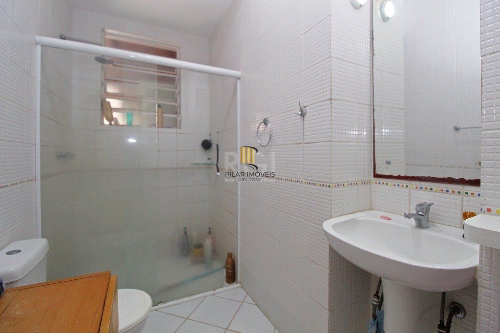 Casa para Venda - 264m², 3 dormitórios, 2 vagas - Santa Tereza
