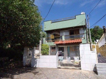 Casa para Venda - 190m², 3 dormitórios, sendo 1 suites, 1 vaga - Tristeza
