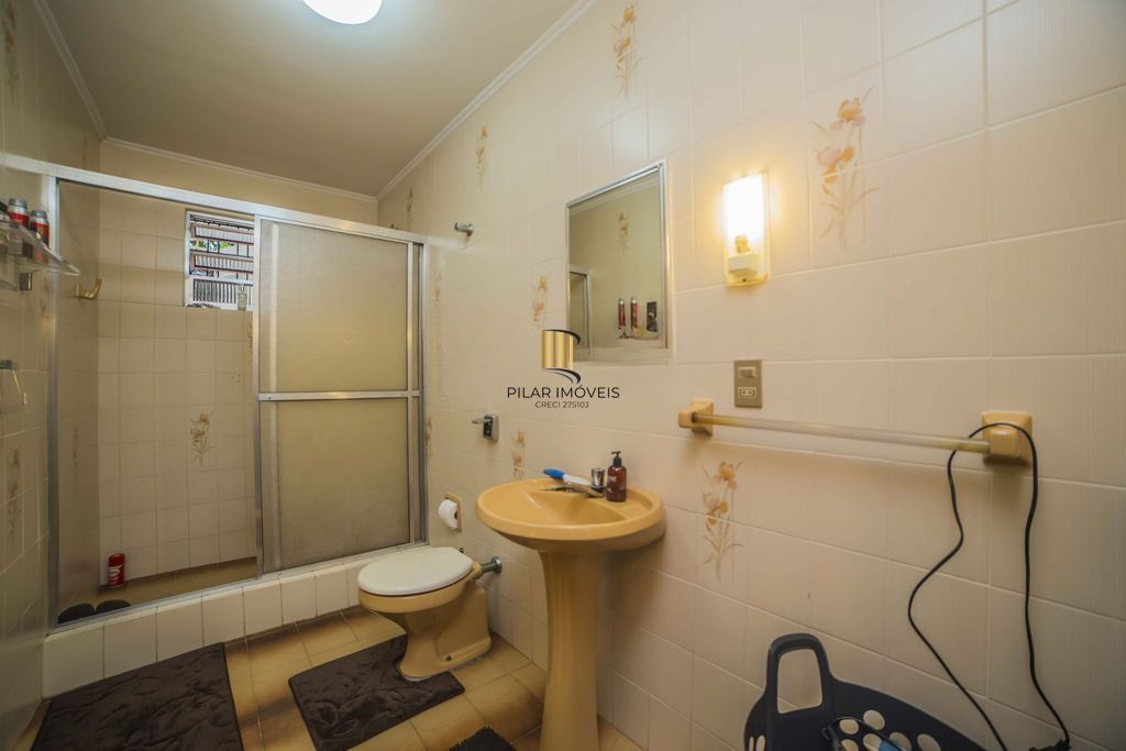 Casa de 4 dormitórios à venda no Bairro Santa Tereza - Porto Alegre