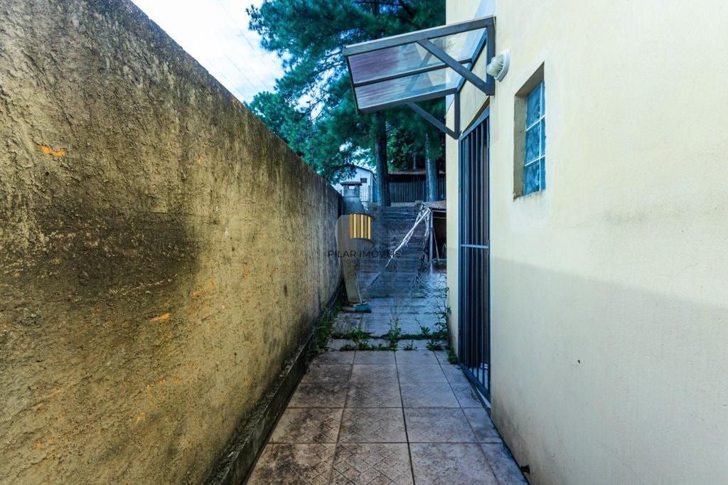 Casa de 3 dormitórios no Bairro Lomba do Pinheiro - Porto Alegre
