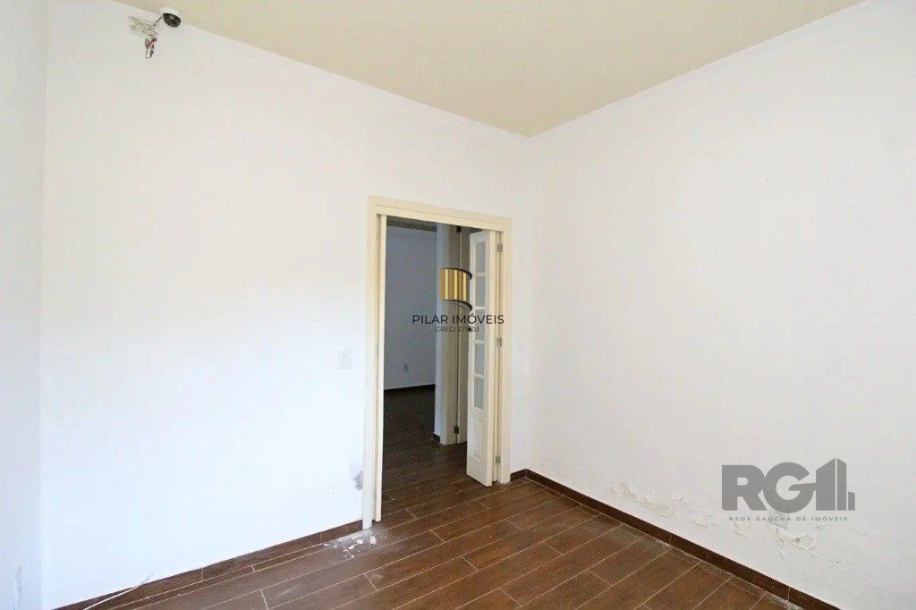 Casa de 3 dormitórios, no bairro Aberta dos Morros