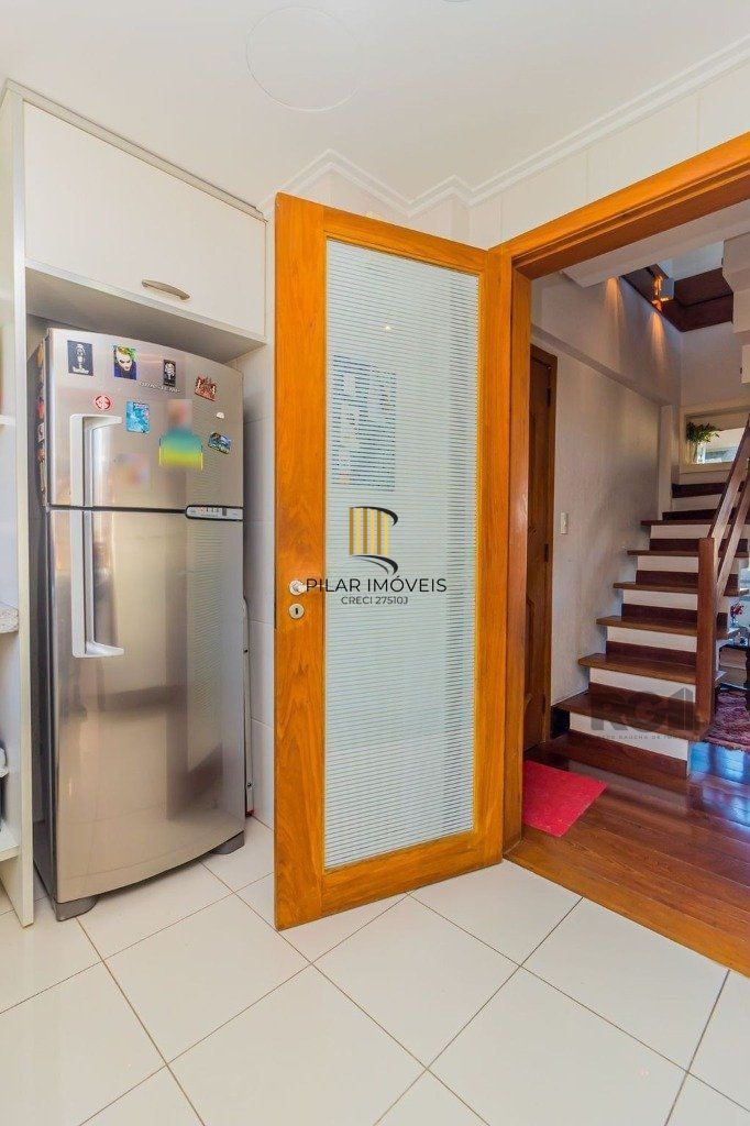 Excelente cobertura de 175m² com 3 dormitórios e 2 vagas.