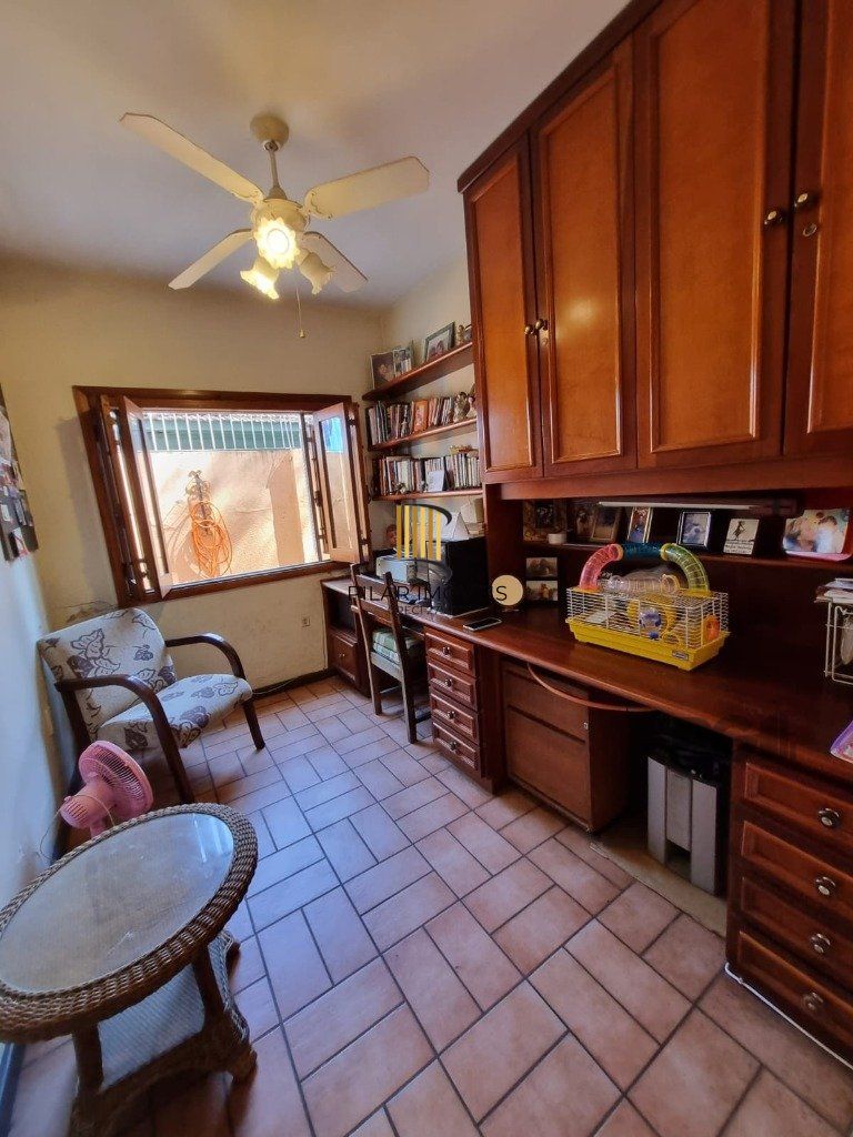 Casa com 5 quartos e espaço gourmet | Próx. à Terceira Perimetral