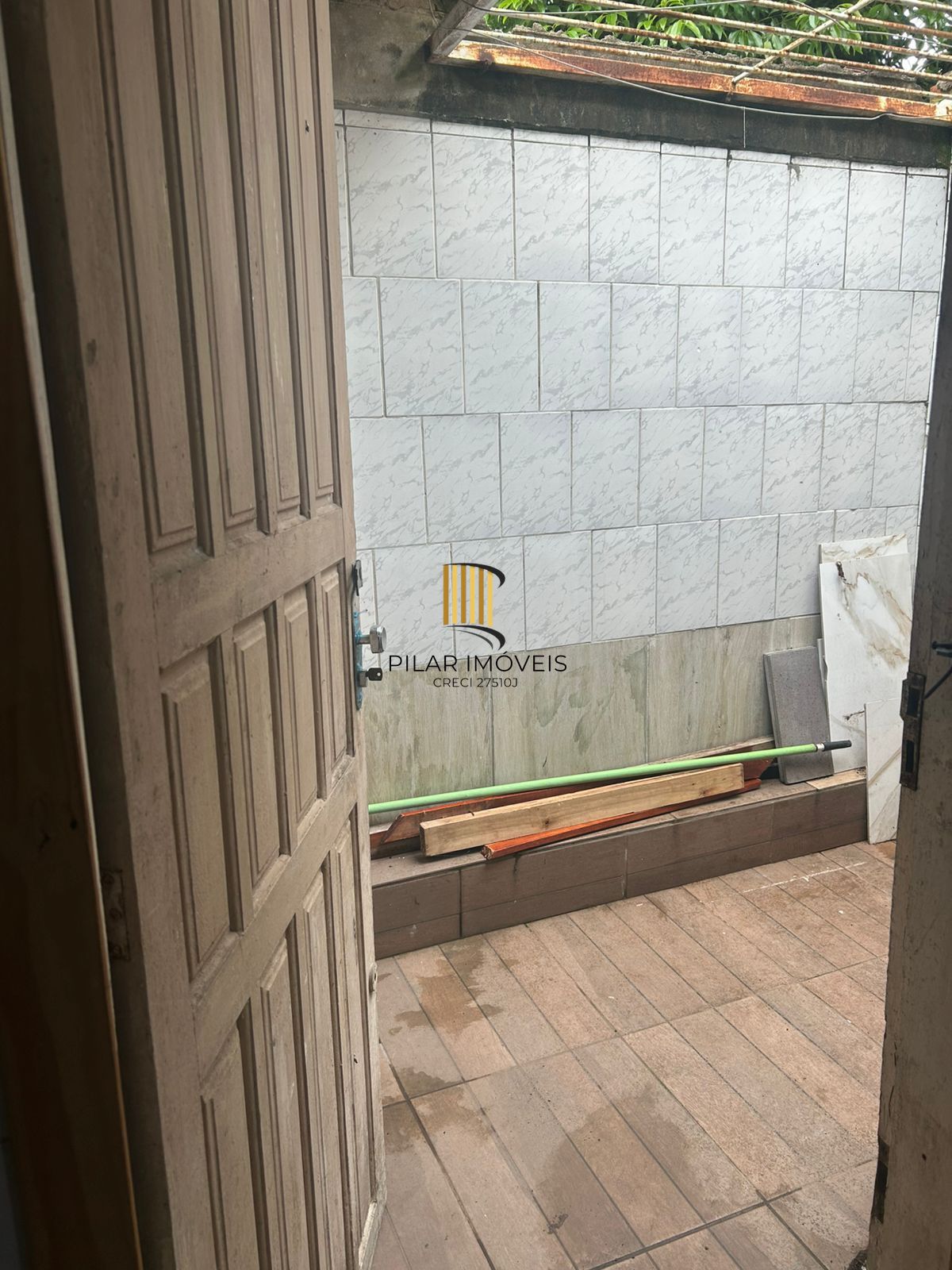 Casa de 02 dormitórios em condominio no bairro São Vicente -Porto alegre/RS.
