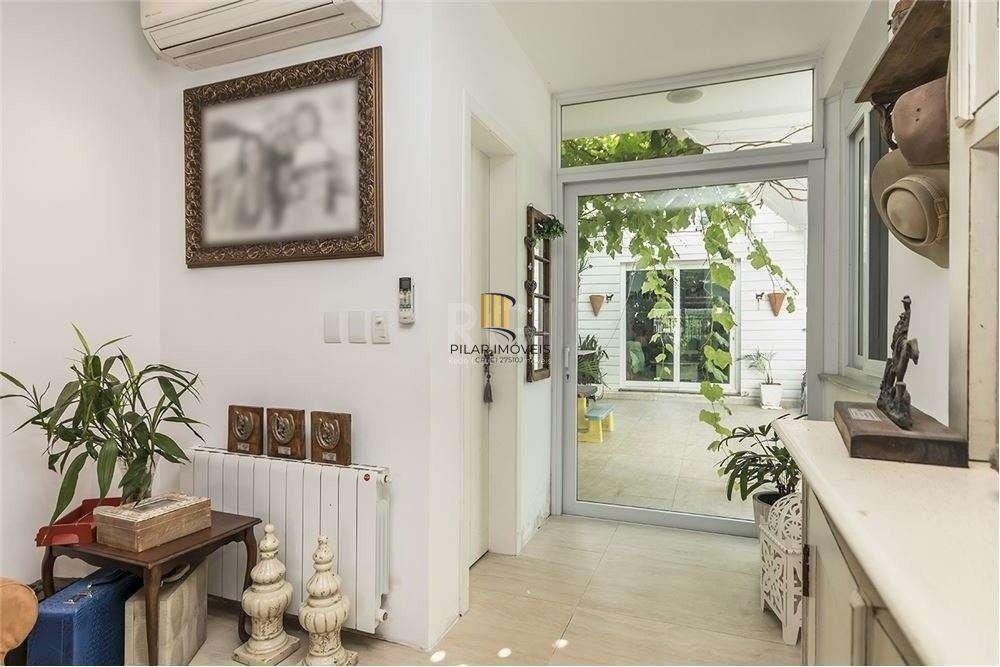 Casa de 317m², bairro jardim Lindoia