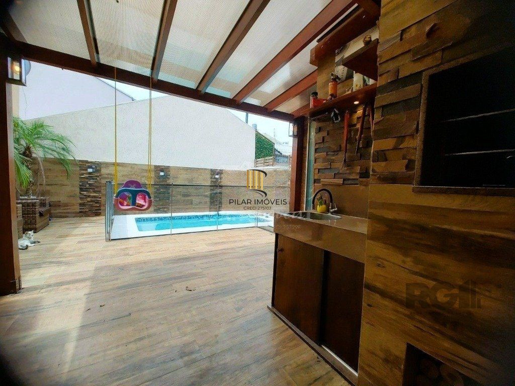 Casa com 3 dormitórios no bairro hípica