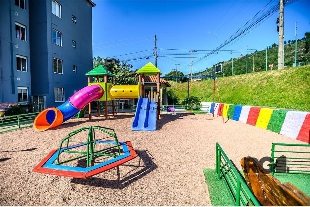 Apartamento com 2 dorm Rua Ney da Gama