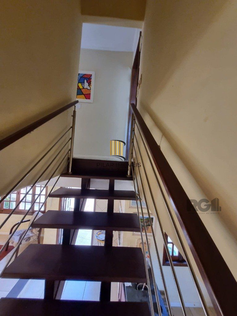 Casa com 5 quartos e espaço gourmet | Próx. à Terceira Perimetral