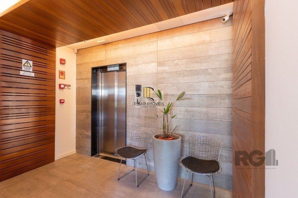 Apartamento 2 dormitórios no bairro Glória