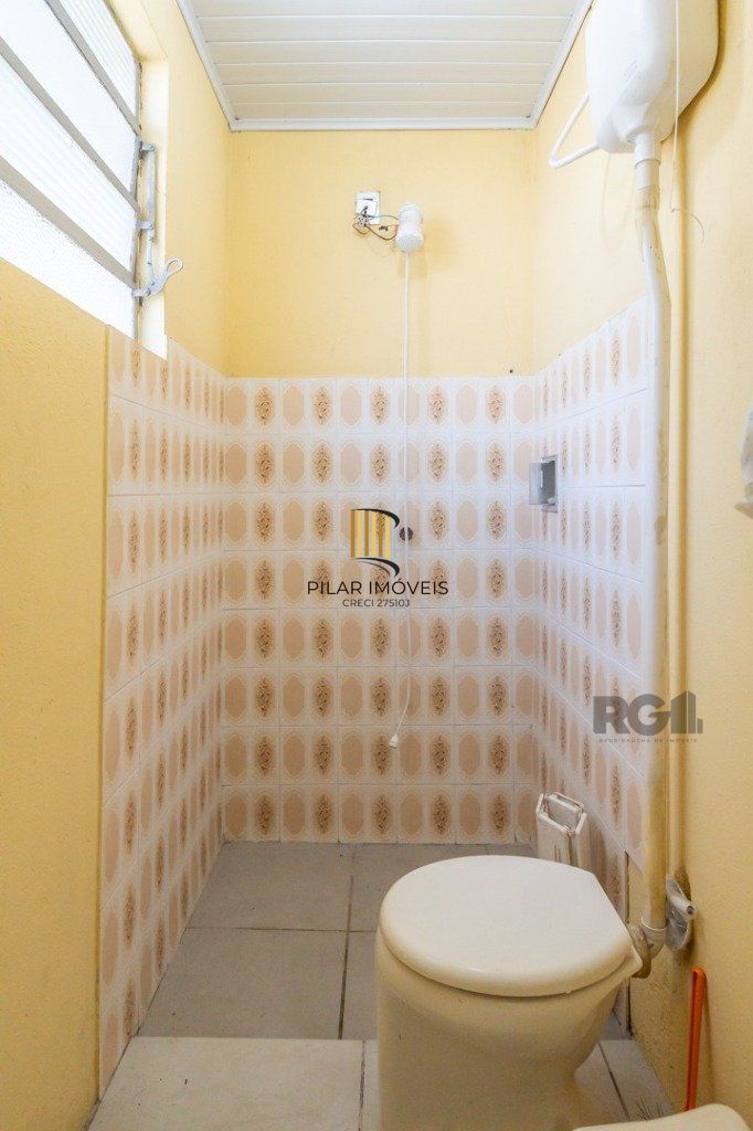 Casa com 4 dormitórios no bairro Gloria
