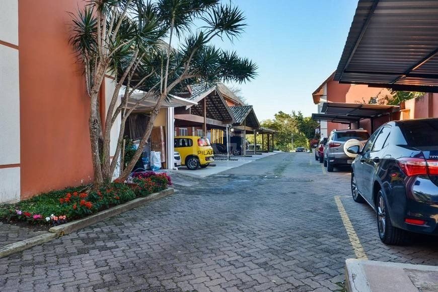 Casa de Condomínio 4 dormitórios no bairro Medianeira