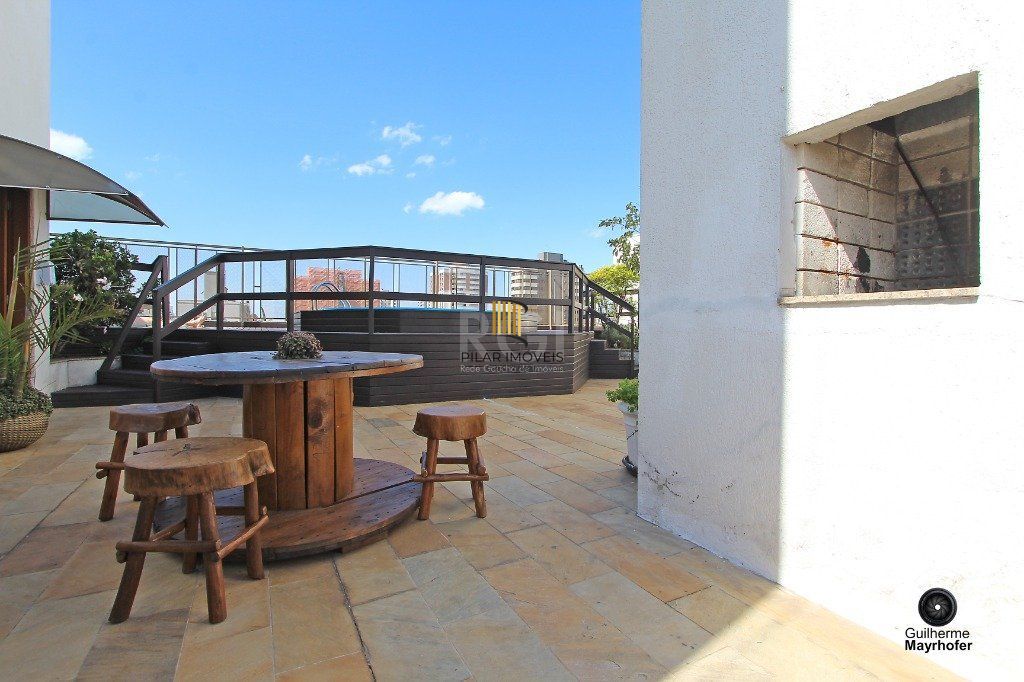 Apartamento para Venda - 73.28m², 2 dormitórios, 1 vaga - Menino Deus