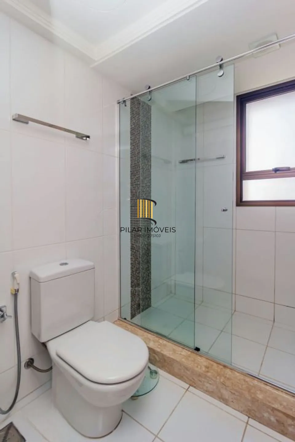 Apartamento de 3 dormitórios à venda em Bela Vista, Porto Alegre.