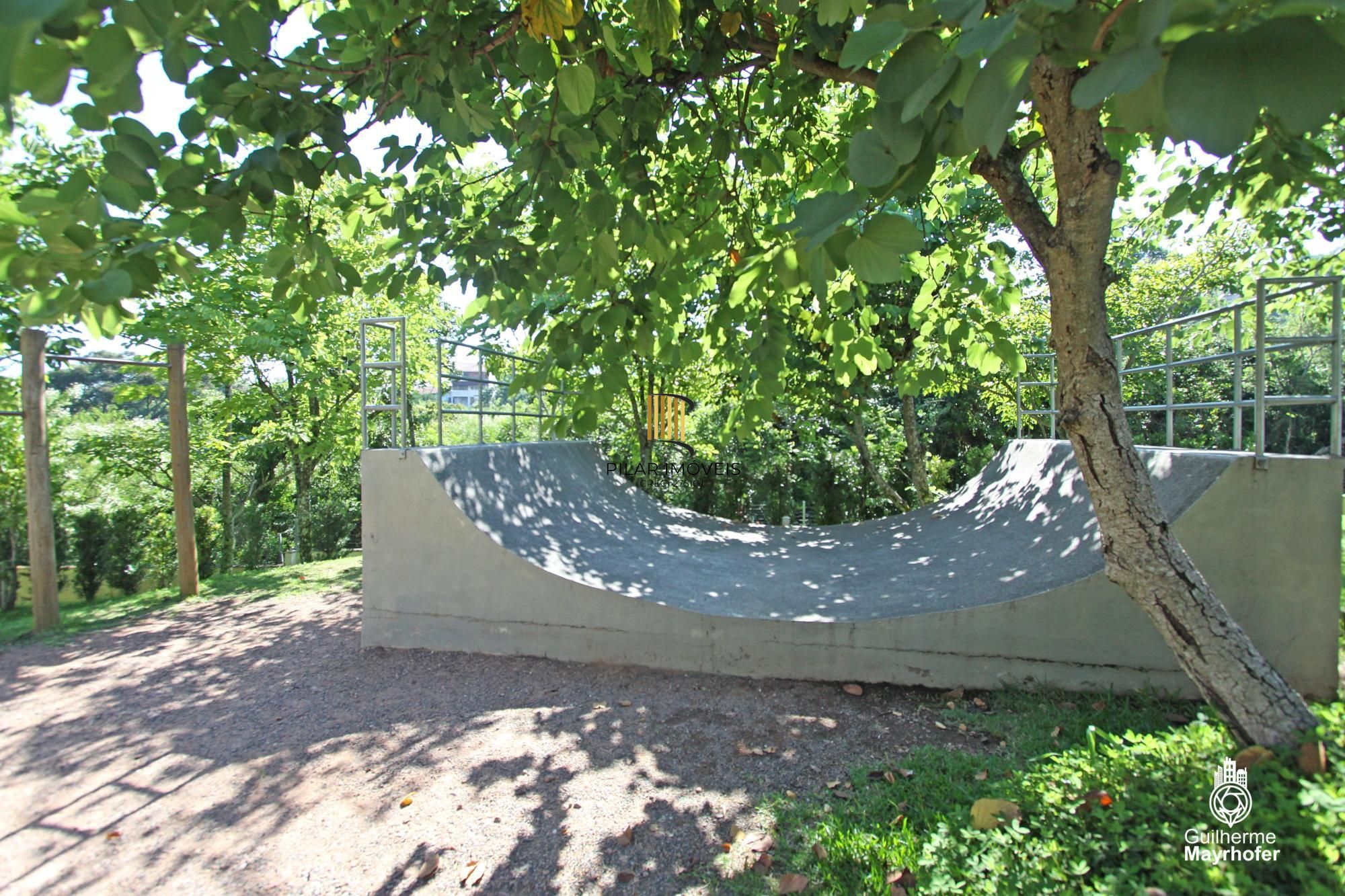 Casa de Condomínio 4 dormitórios no bairro Teresópolis