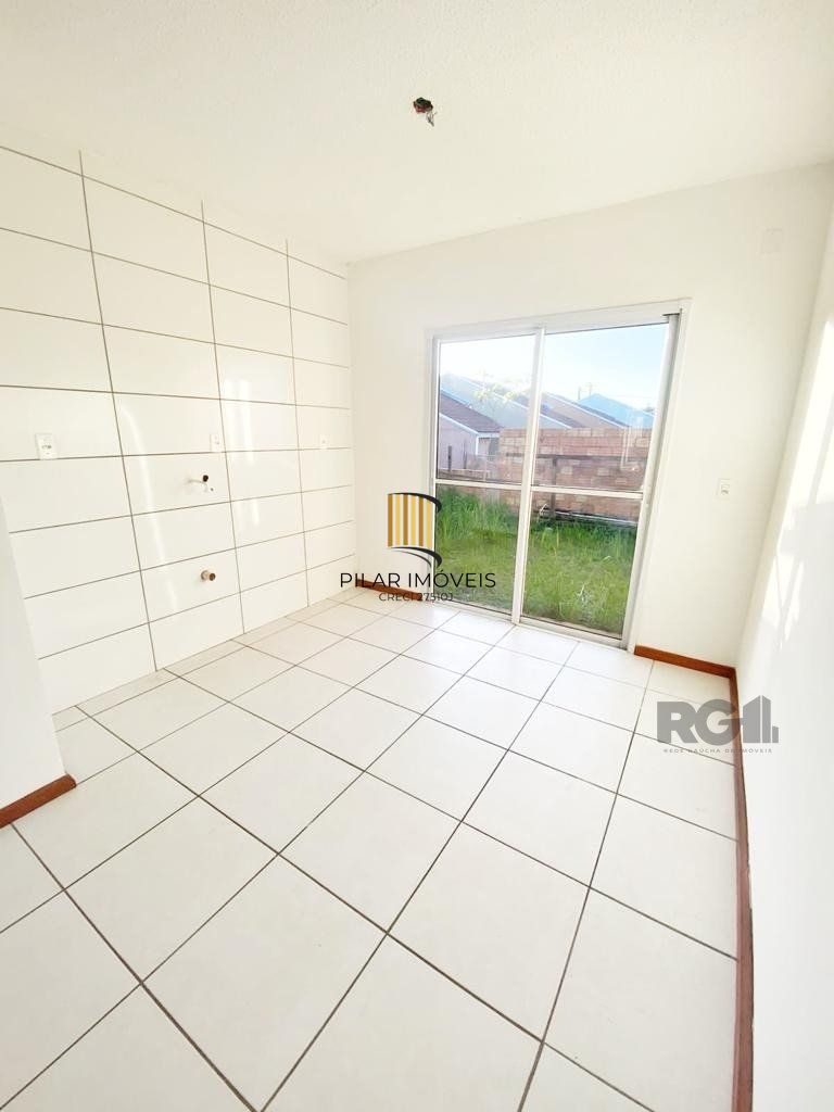 Casa 2 dormitórios no bairro Restinga