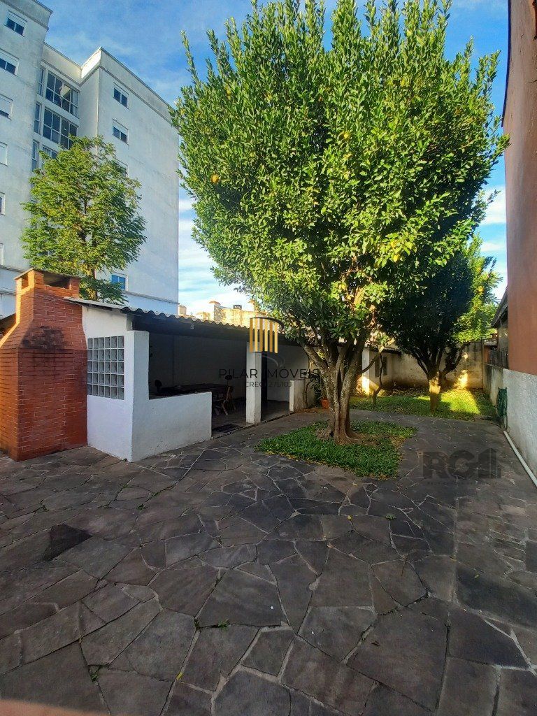 Casa 3 dormitórios no bairro Teresópolis