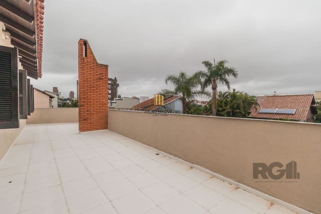 Casa com 287m², 5 dormitórios, piscina, 4 vagas no bairro Jardim Itu
