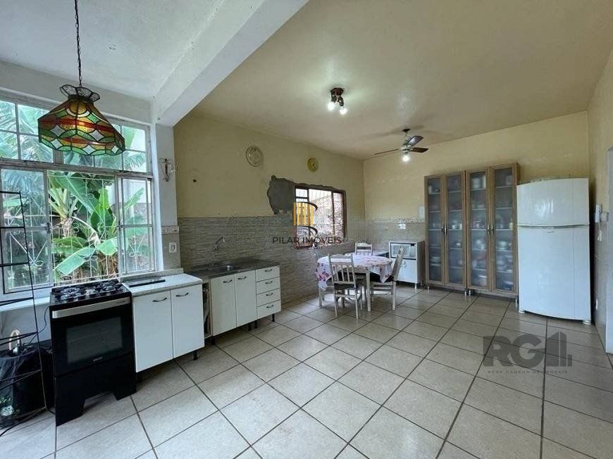Casa de 4 dormitórios, bairro Ipanema