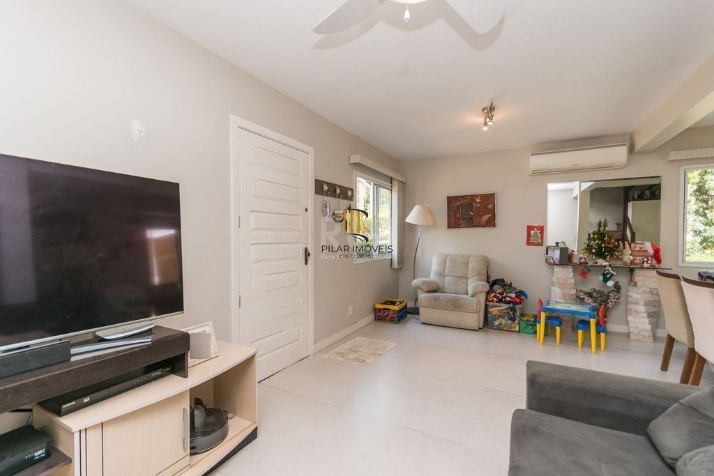 Casa Condominio para Venda - 178,00 m², 3 dormitórios, sendo 2 suites, 2 vagas - Alto Petrópolis