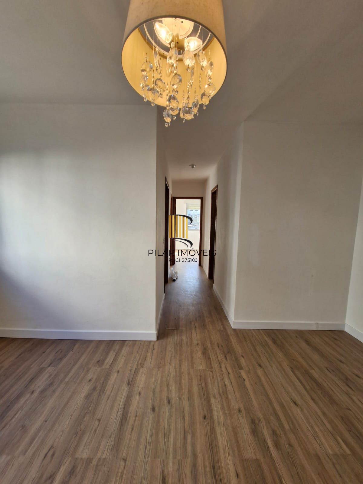 Apartamento 3 dormitórios na rua Corronel Massot, Cristal.