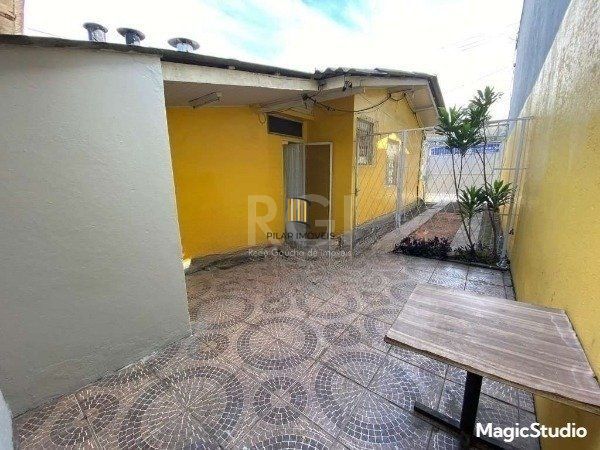 Casa 2 dormitórios no bairro Partenon