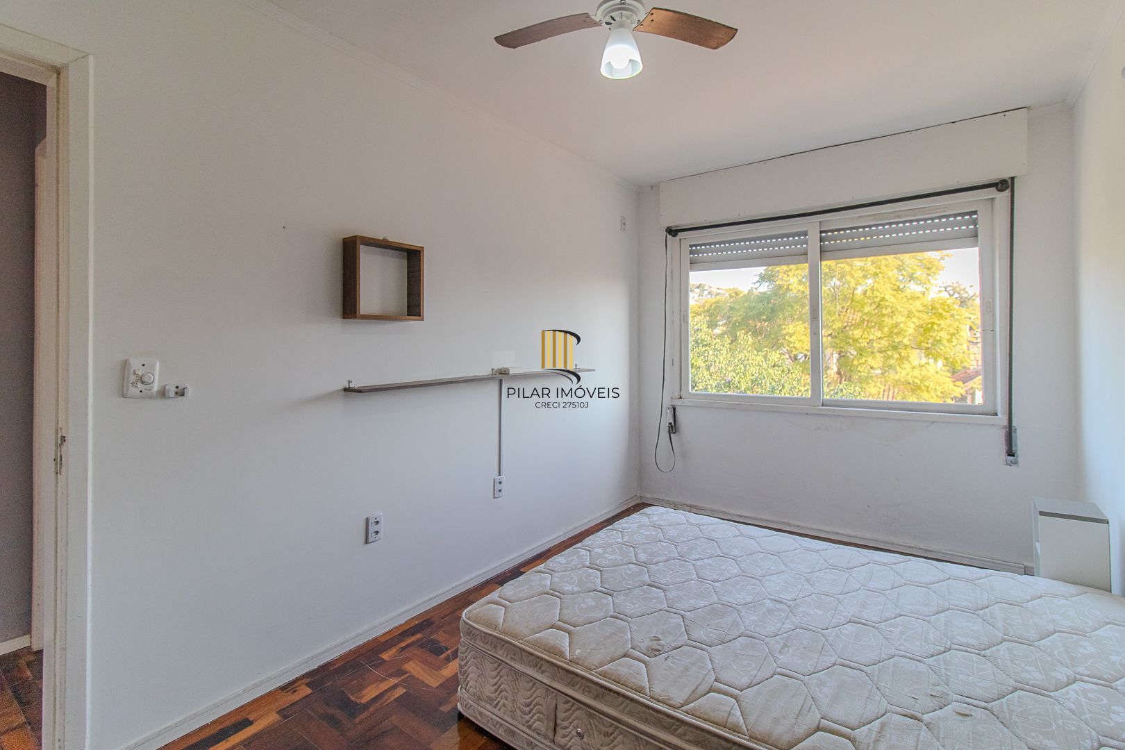 Apartamento de 03 dormitorios no bairro Teresopolis Porto Alegre-RS