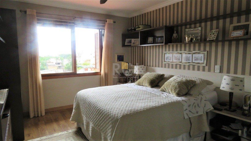 Casa Condominio para Venda - 404.59m², 3 dormitórios, sendo 1 suites, 2 vagas - Cristal