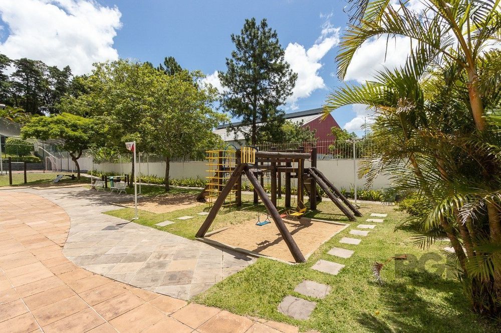 Apartamento com 3 dormitórios  na Zona Sul de Porto Alegre RS.