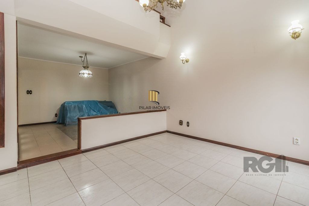 Casa com 287m², 5 dormitórios, piscina, 4 vagas no bairro Jardim Itu