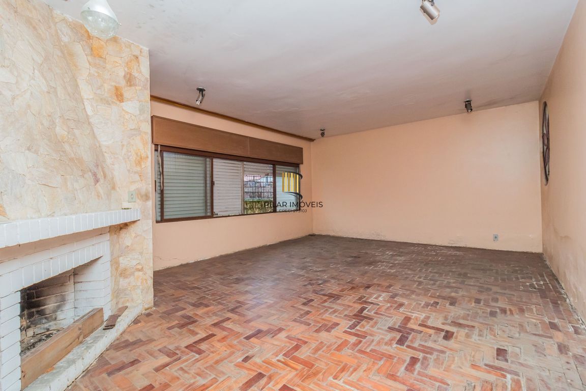 Casa de 4 dormitorios à venda Avenida Tramandaí, Ipanema - Porto Alegre