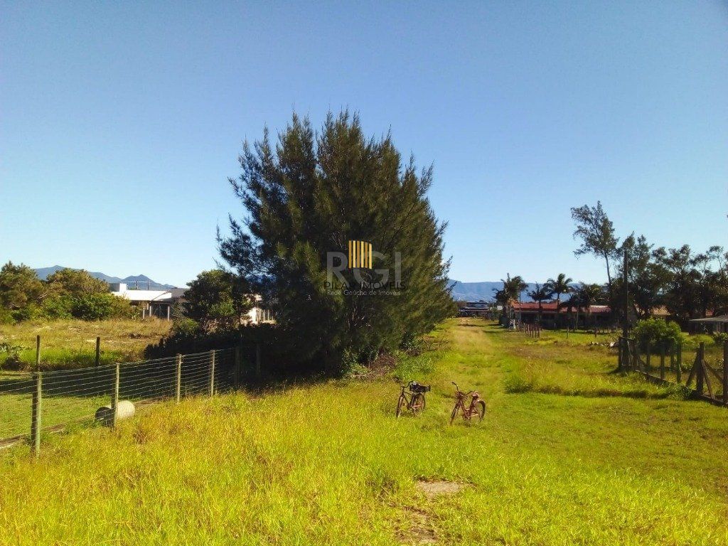 Casa para Venda - 600m², 3 dormitórios, 1 vaga - Interpraias