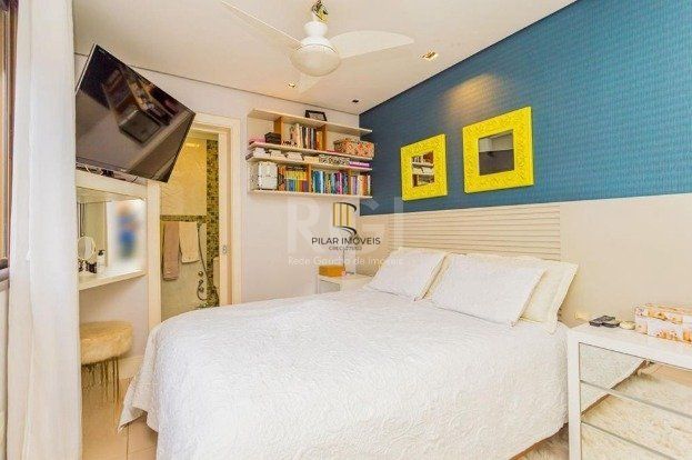 Excelente apartamento de 03 dormitórios com 4 vagas de garagem.