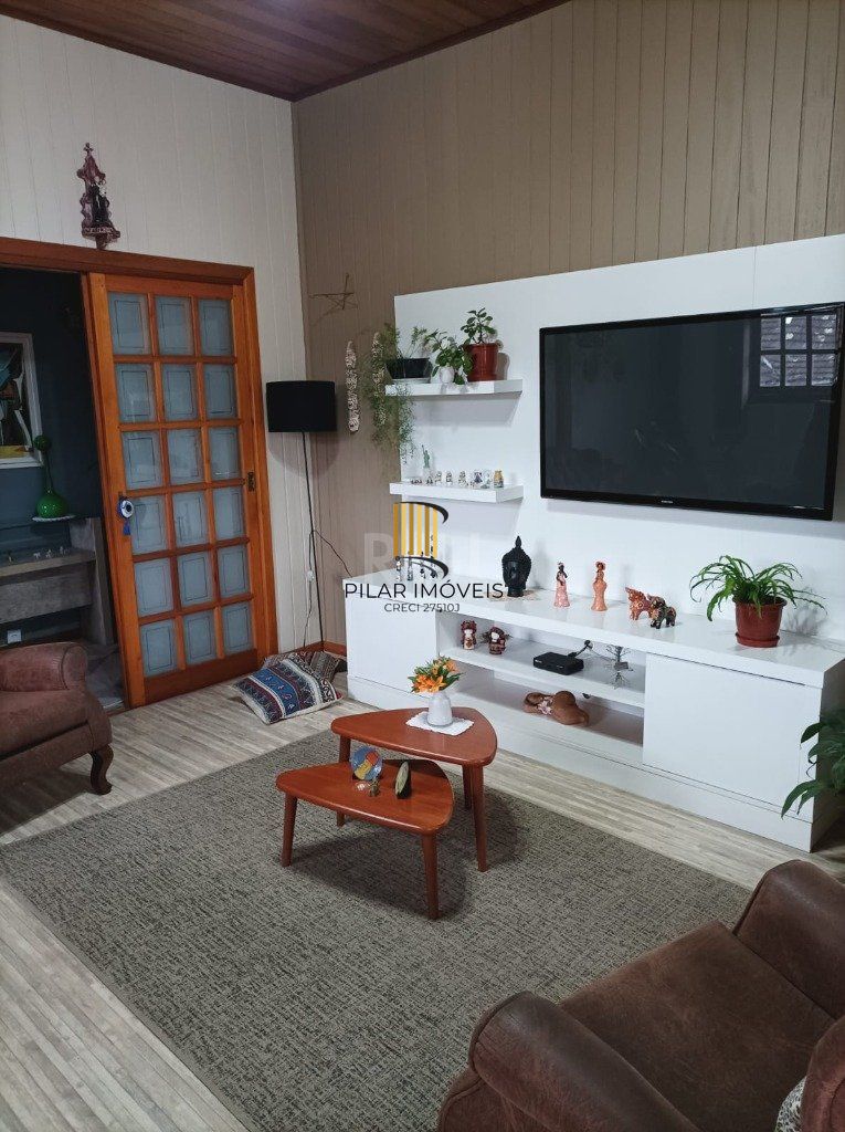 Casa para Venda - 190m², 3 dormitórios, 1 vaga - Teresópolis