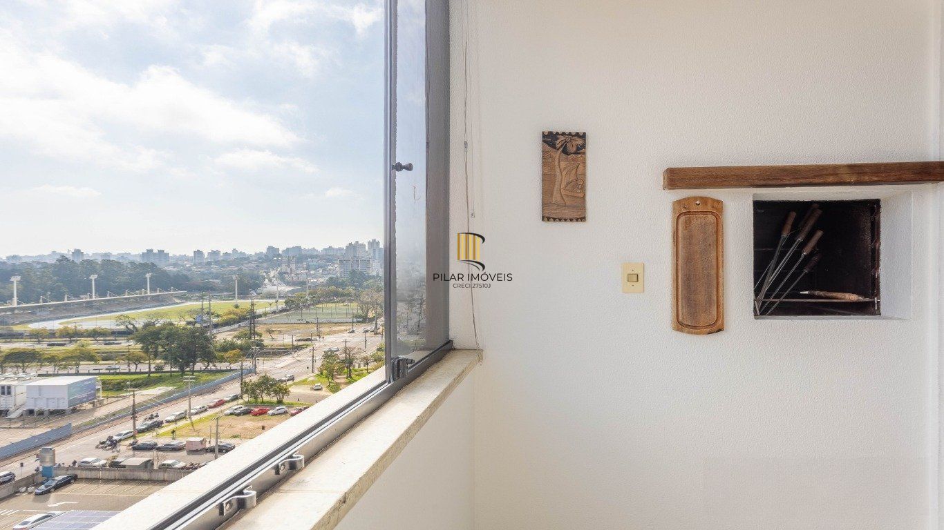 Apartamento com 2 quartos à venda em Partenon, Porto Alegre.