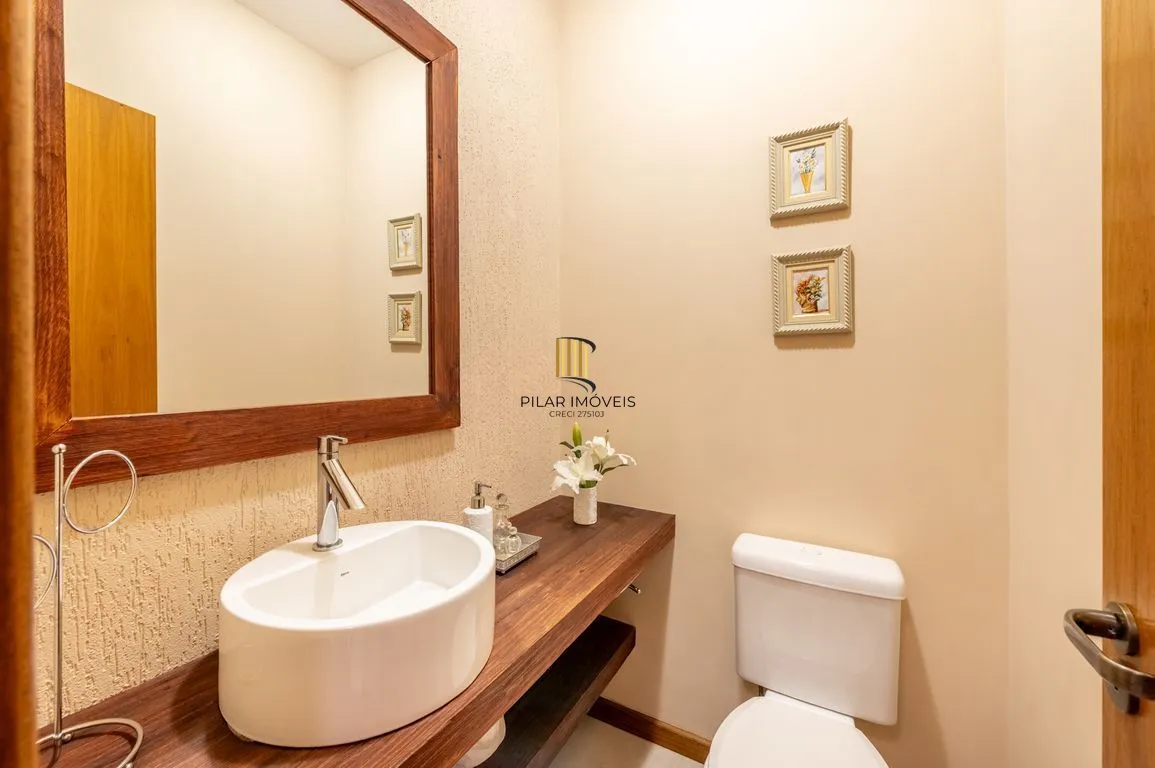 Apartamento de 4 dormitorios á Venda no Passo da Areia - Porto Alegre