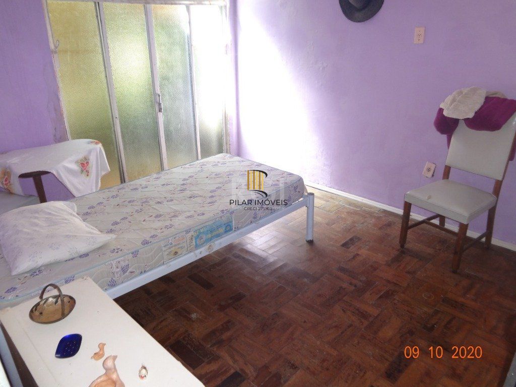 Casa para Venda - 250m², 3 dormitórios,  - Medianeira
