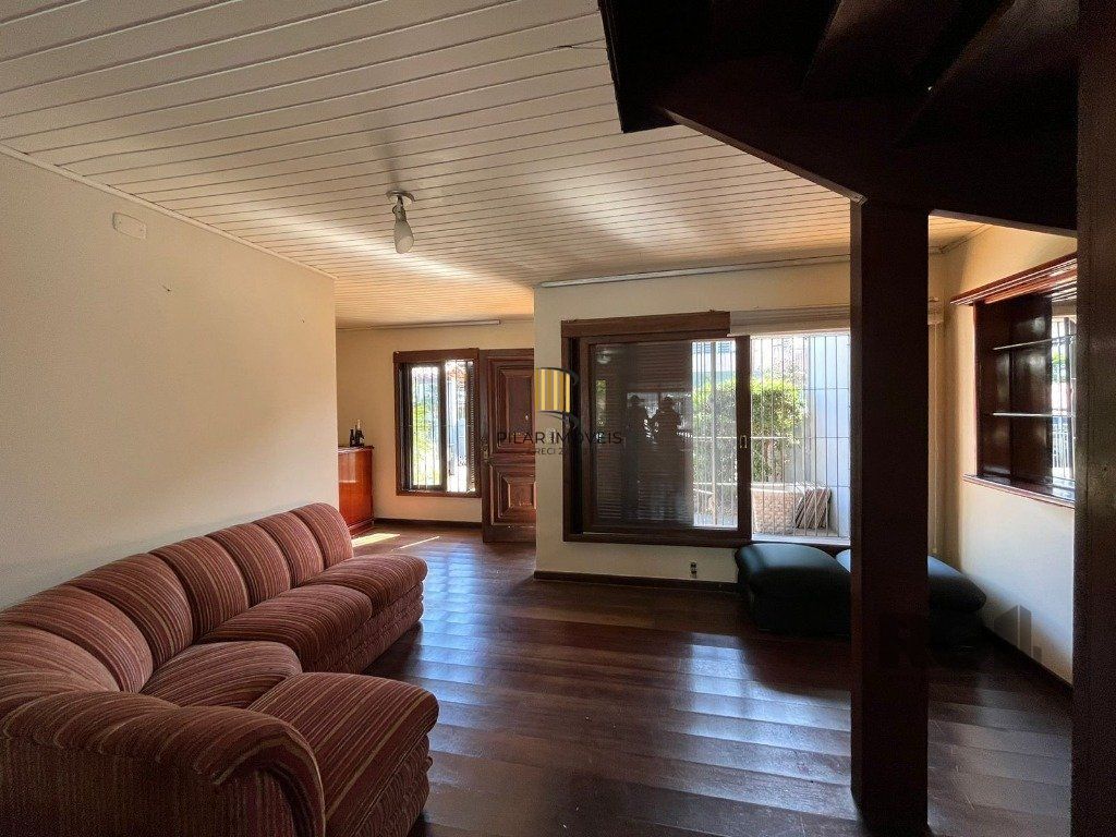 Casa de 262m², bairro Anchieta