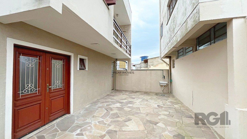 Casa 3 dormitórios no bairro Santa Tereza
