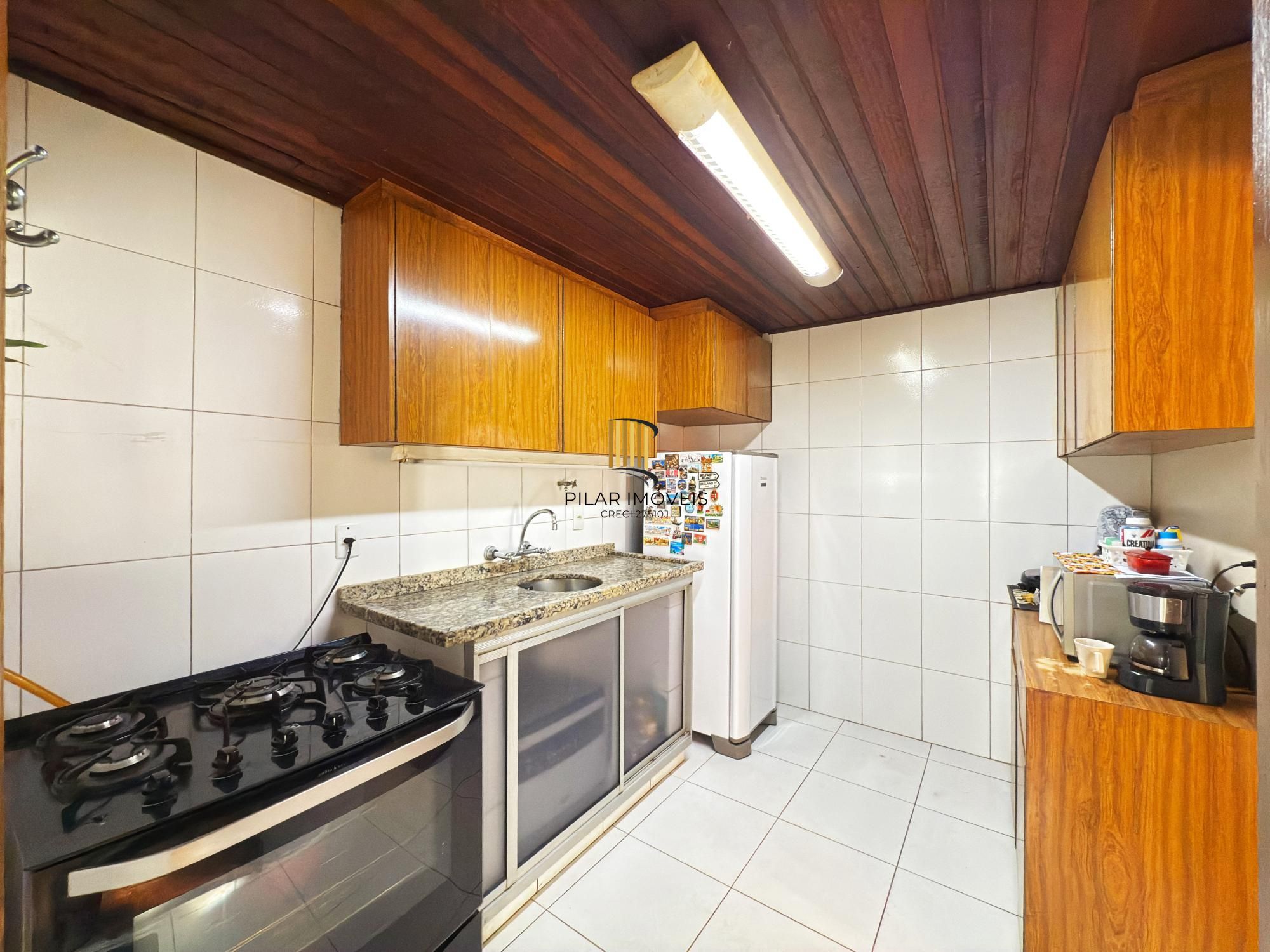 Casa residencial, 2 dormitórios no bairro Teresópolis