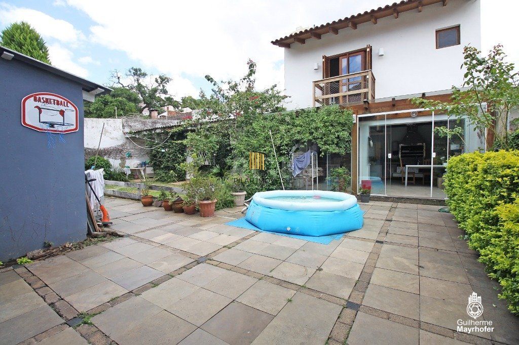 Casa para Venda - 151.36m², 3 dormitórios, sendo 1 suites, 2 vagas - Partenon
