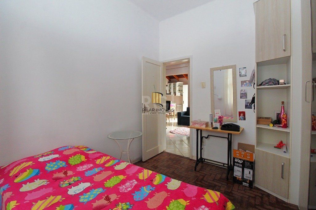 Casa para Venda - 264m², 3 dormitórios, 2 vagas - Santa Tereza