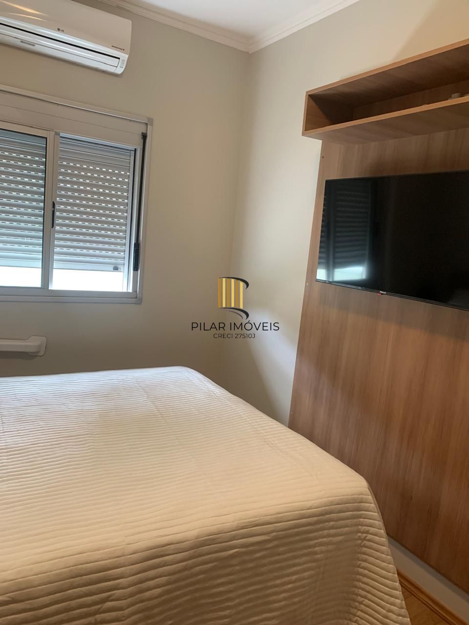 Apartamento de 2 dormitórios com 1 vaga de garagem escriturada, na Rua Dom Vital, Bairro Glória.