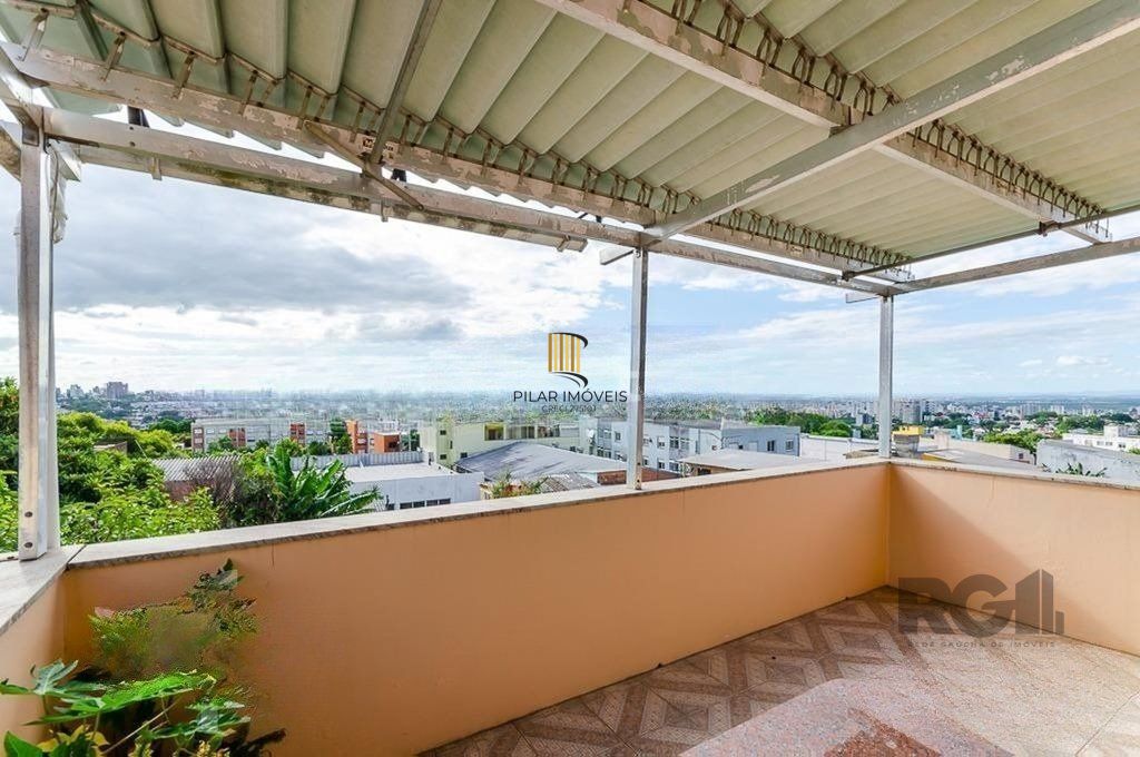 Casa de 3 dormitórios no bairro Vila Jardim