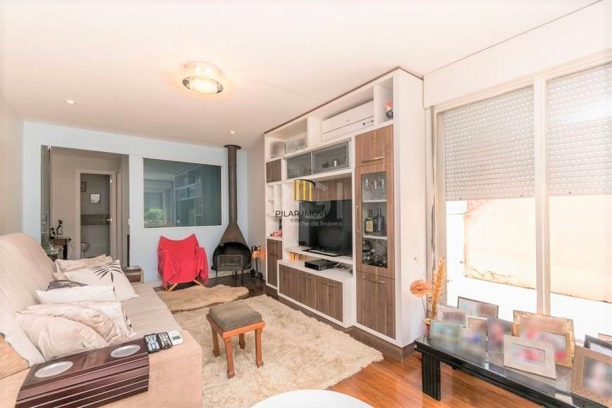 Cobertura para Venda - 180m², 3 dormitórios, sendo 1 suites, 1 vaga - Petrópolis