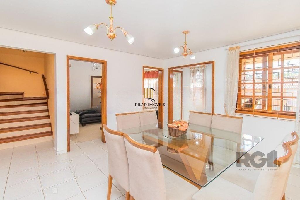 Casa de 4 dormitórios no bairro Cavalhada - Pilar Imóveis