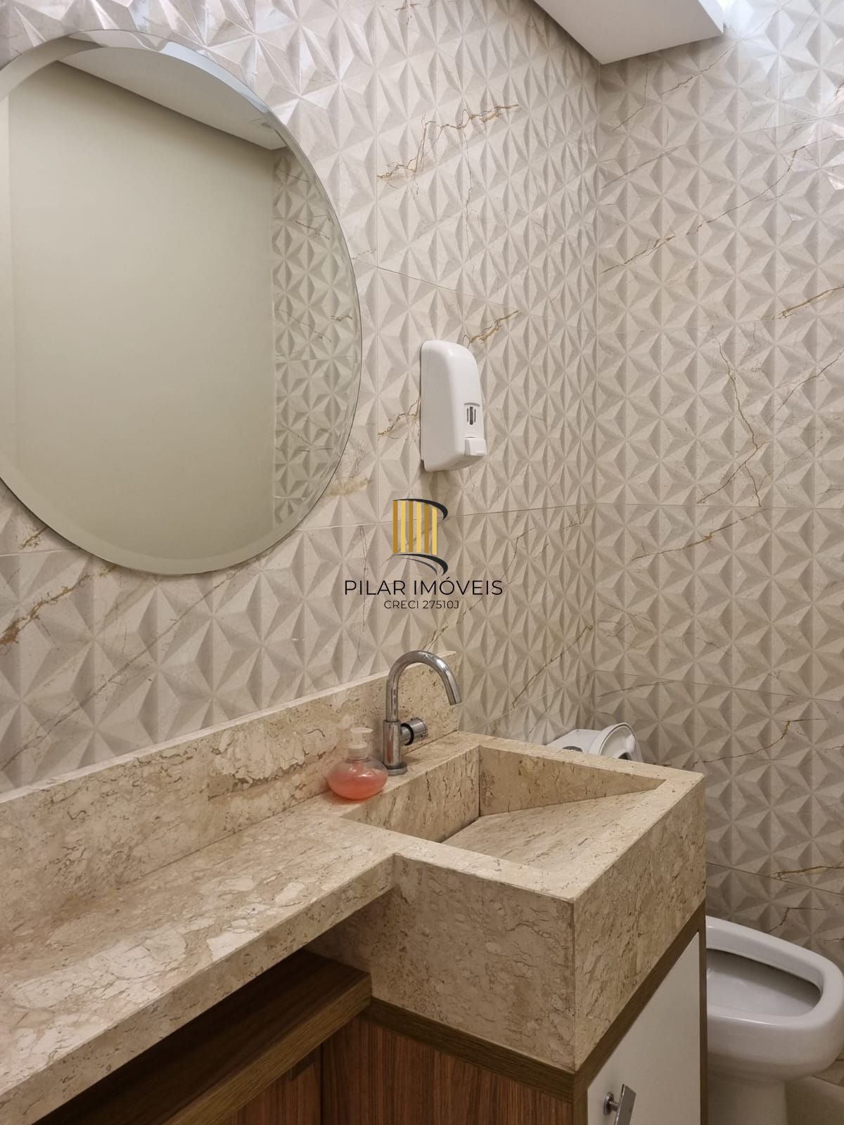 Apartamento 2 dormitórios no bairro Bom Fim
