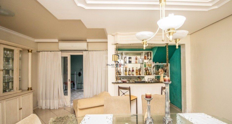 Casa para Venda - 169m², 3 dormitórios, sendo 1 suites, 4 vagas - Ipanema